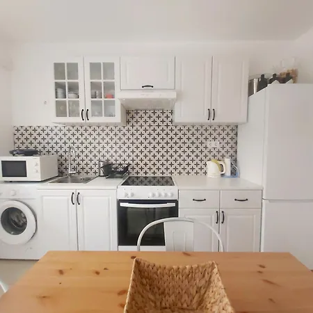 Olive Tree Apartment *